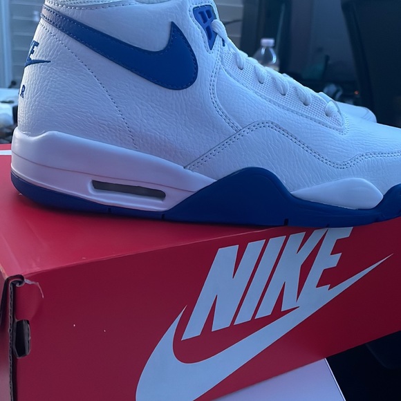 Nike Flight Legacy size 8 - Picture 3 of 5